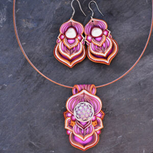 Collar colgante medallón necklace artesano artesanía handmade arte semipreciosa plata flor de la vida conjunto rosa