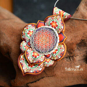 Collar colgante medallón necklace artesano artesanía handmade arte semipreciosa plata flor de la vida grande flores rojo modelo