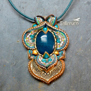 semipreciosa, lapislázuli, azul elegante joyería creativa collar colgante medallón artesanía artesanal cantabria ágata azul